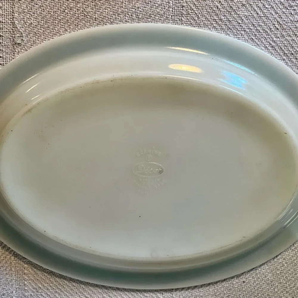 Vintage Pyrex Tableware Green Laurel Leaf Oval Double Tough Plastic Platter GVC.
